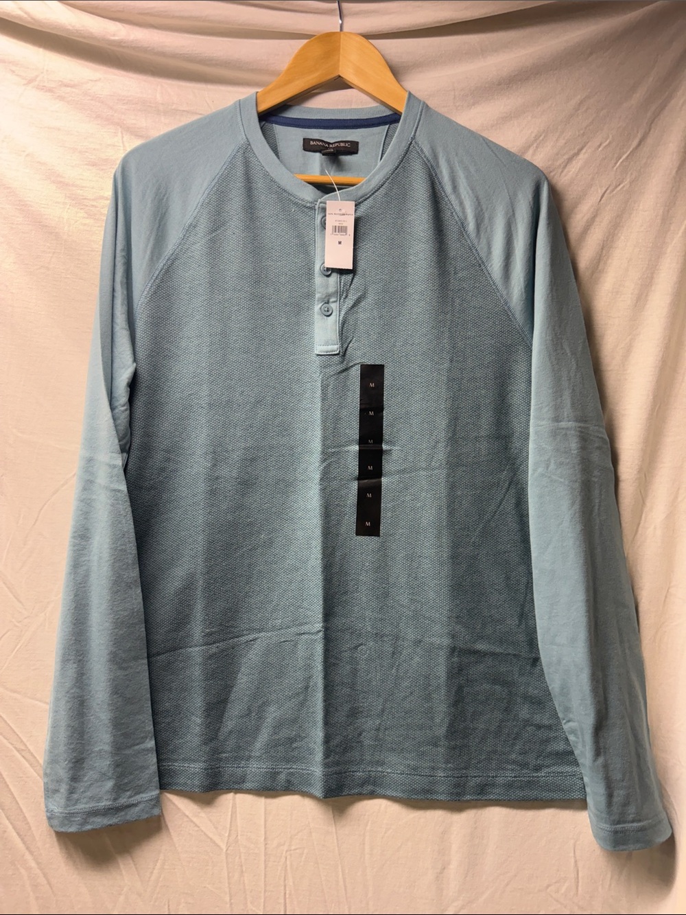 Banana Republic Men's Light Blue Long Sleeve Henley